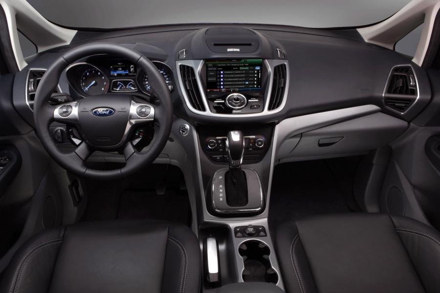  Ford C-Max 2010 года  (фото 2 из 52)